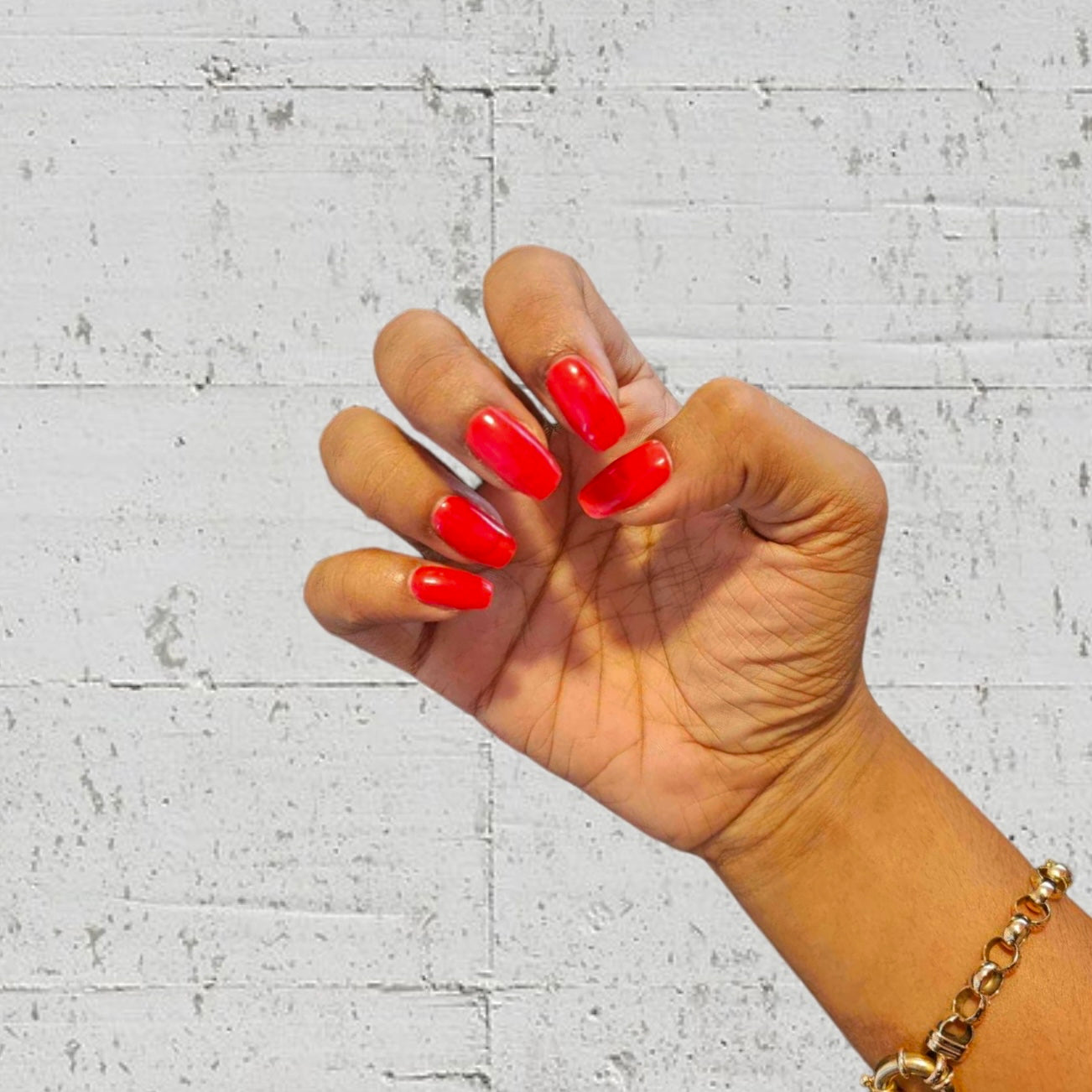 Red nails 